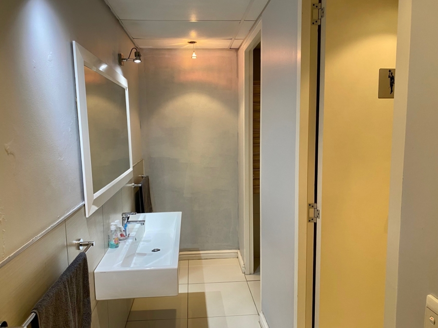 To Let commercial Property for Rent in Cape Town City Centre Western Cape